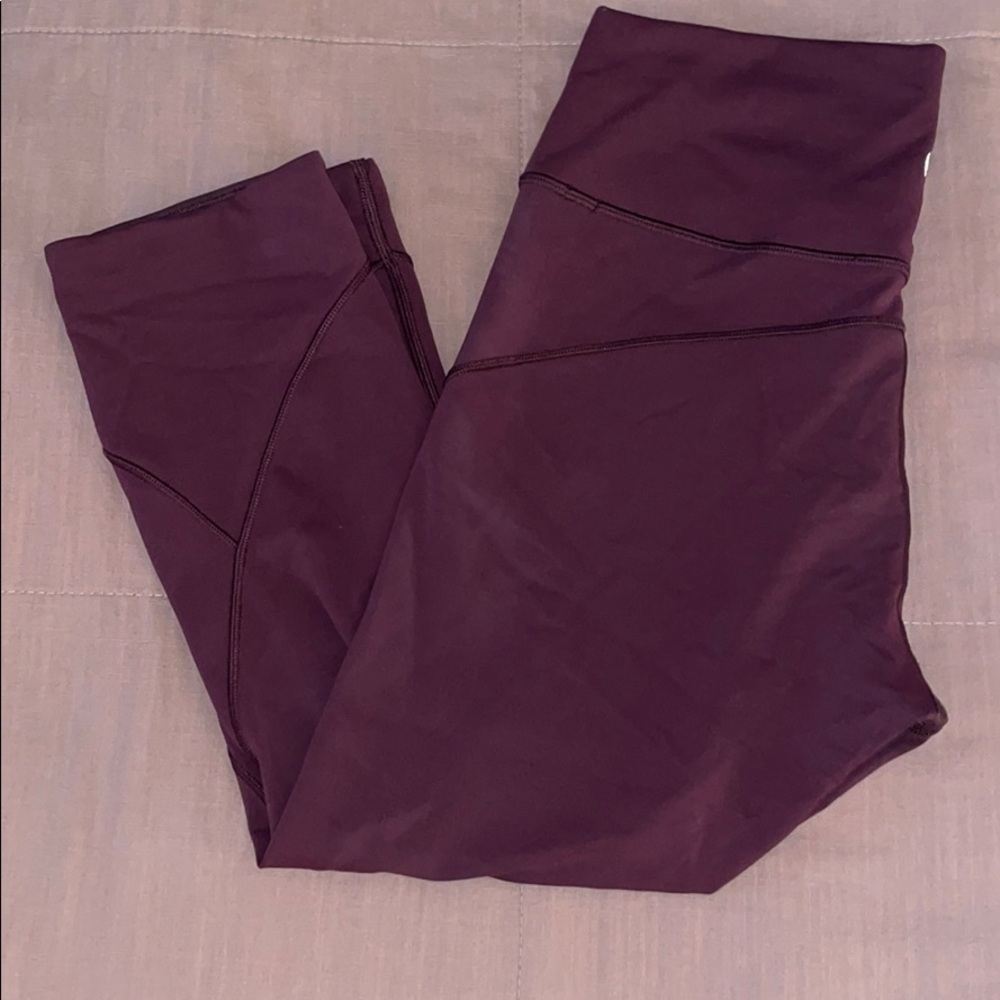 Lululemon crops